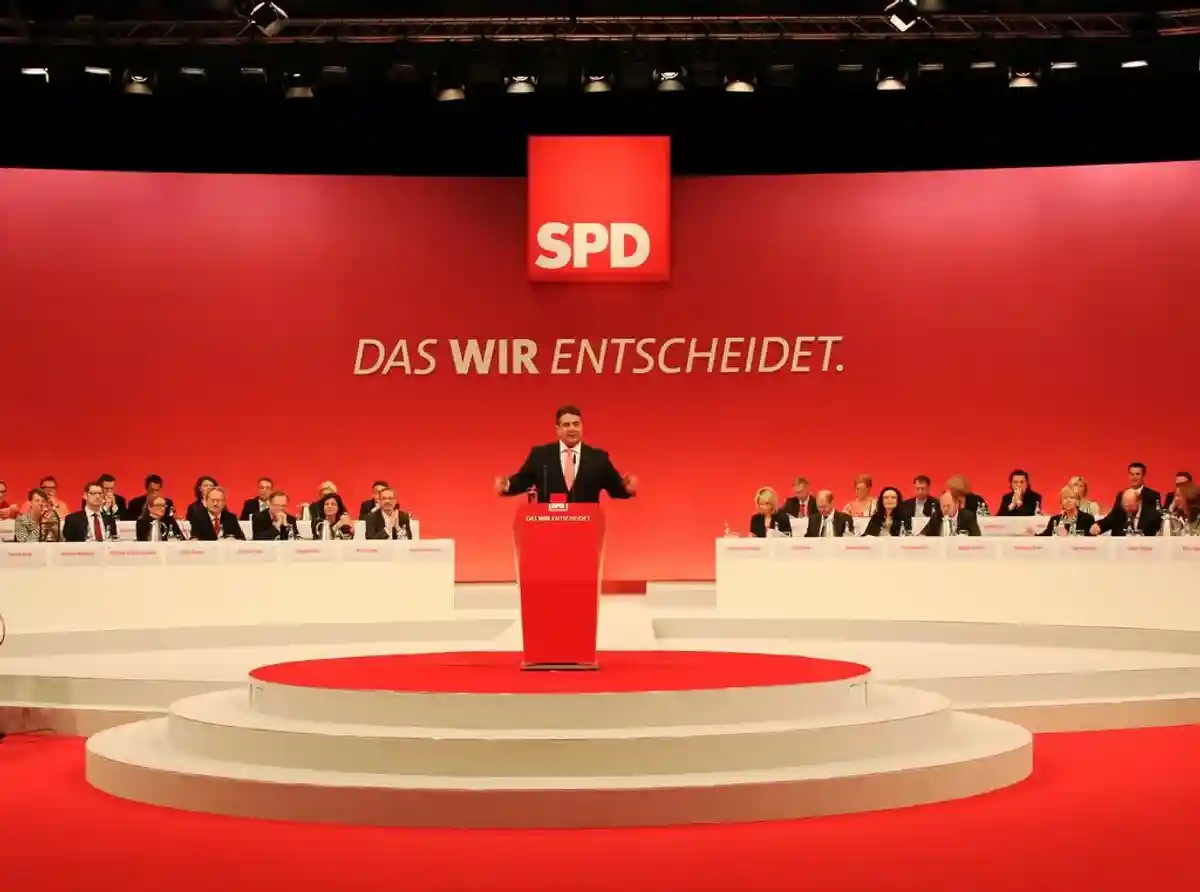 На выборах в Берлине СДПГ ожидает полный разгром фото 1