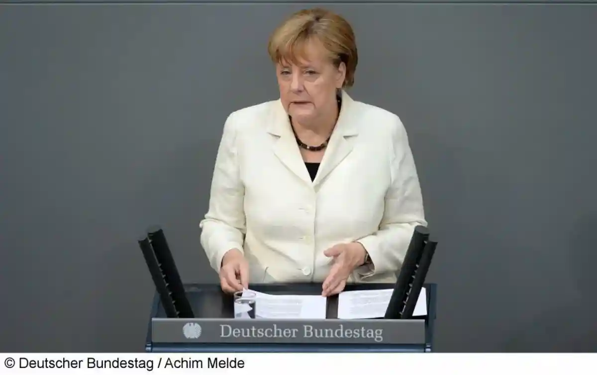 Правые по всей Европе критикуют Ангелу Меркель фото 1