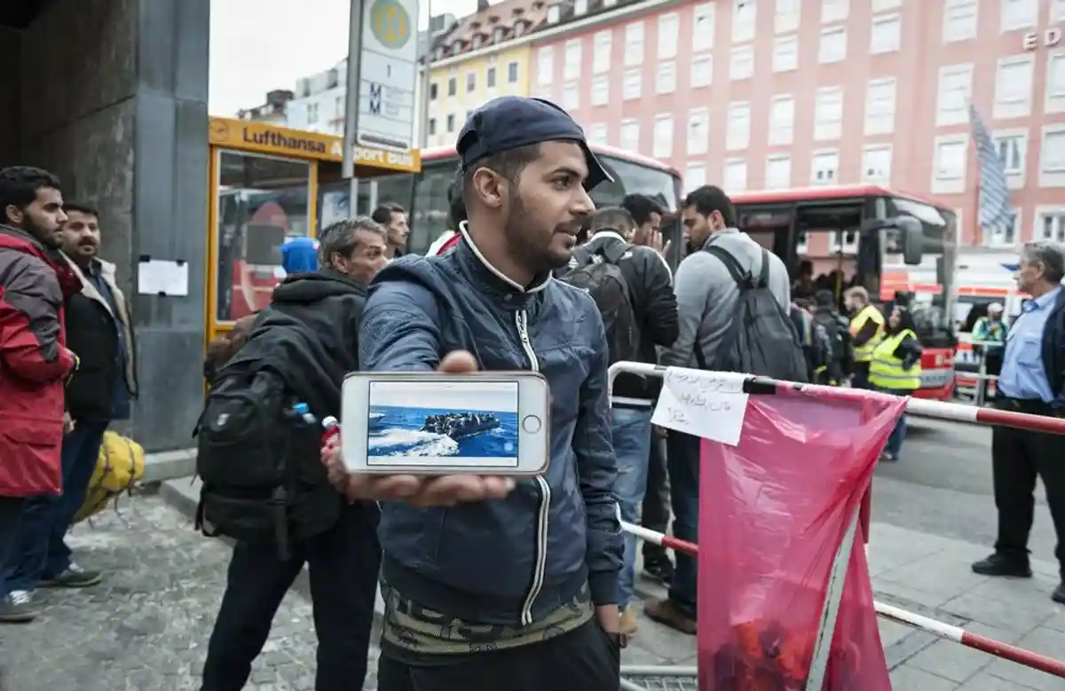 Турция угрожает открыть путь беженцам в Европу фото 1