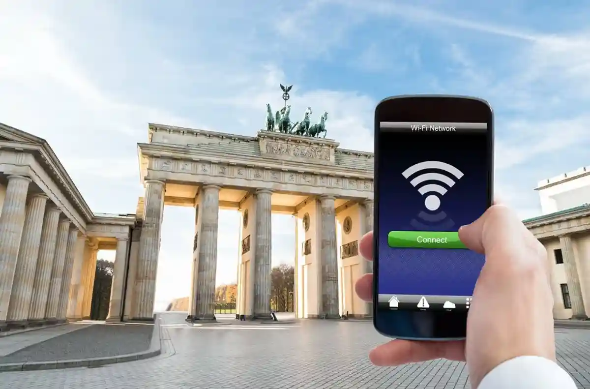 Берлин на связи: столицу наводнил бесплатный Wi-Fi фото 1