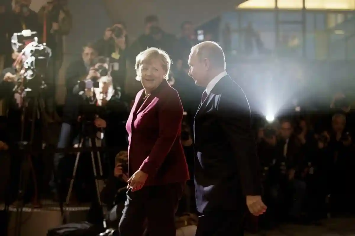 Меркель в начале мая приедет в Москву с визитом