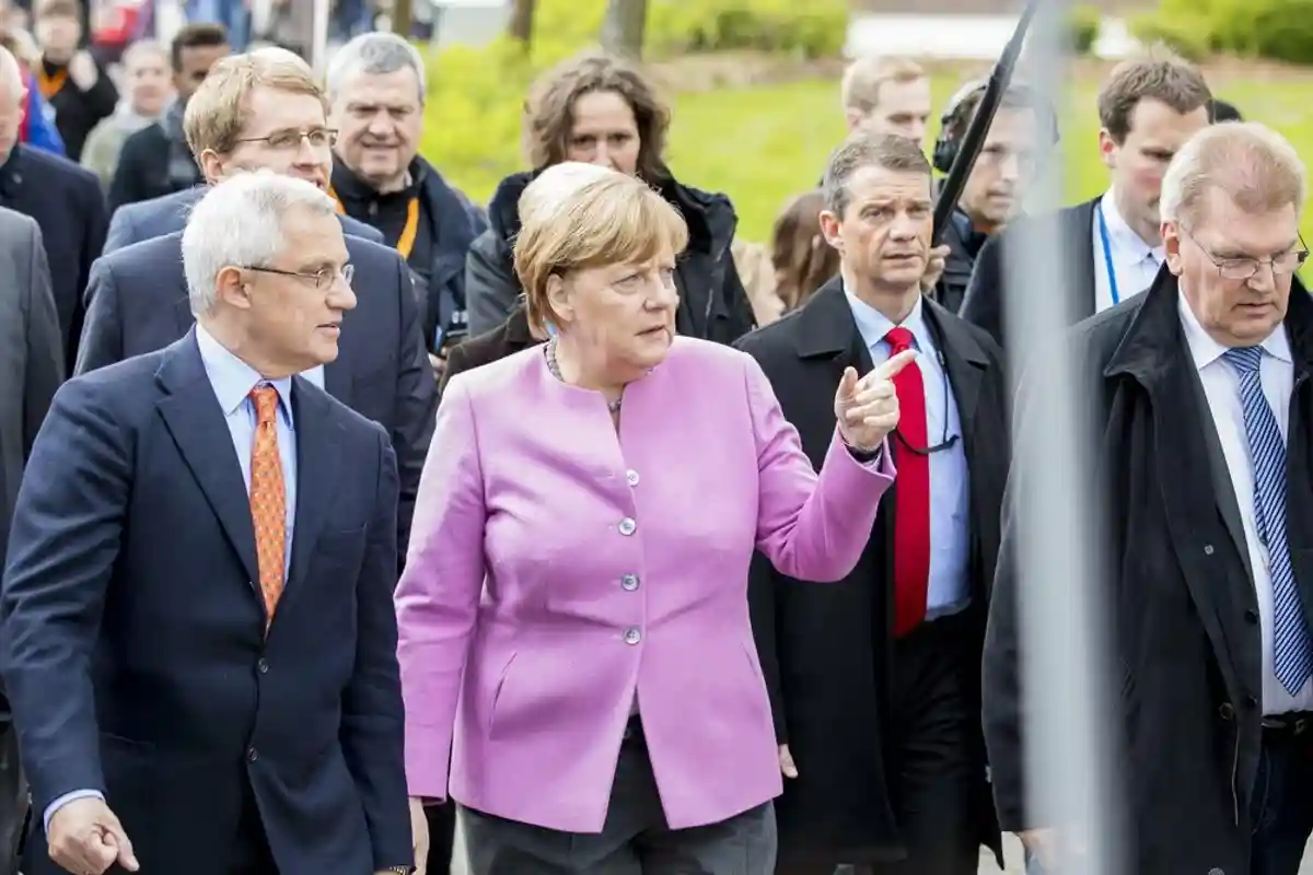Ангела Меркель рассматривает возможность создания общего бюджета для еврозоны фото 1