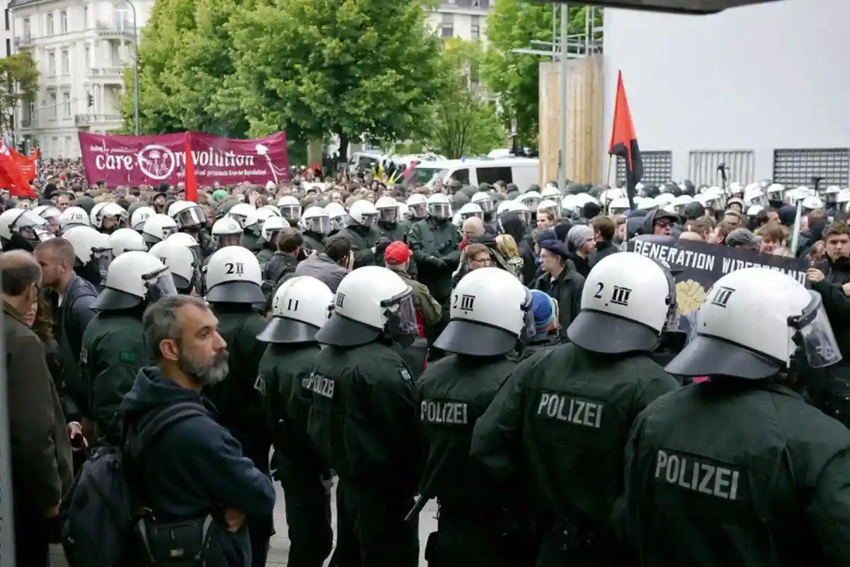 В Германии запретили сайт леворадикалов