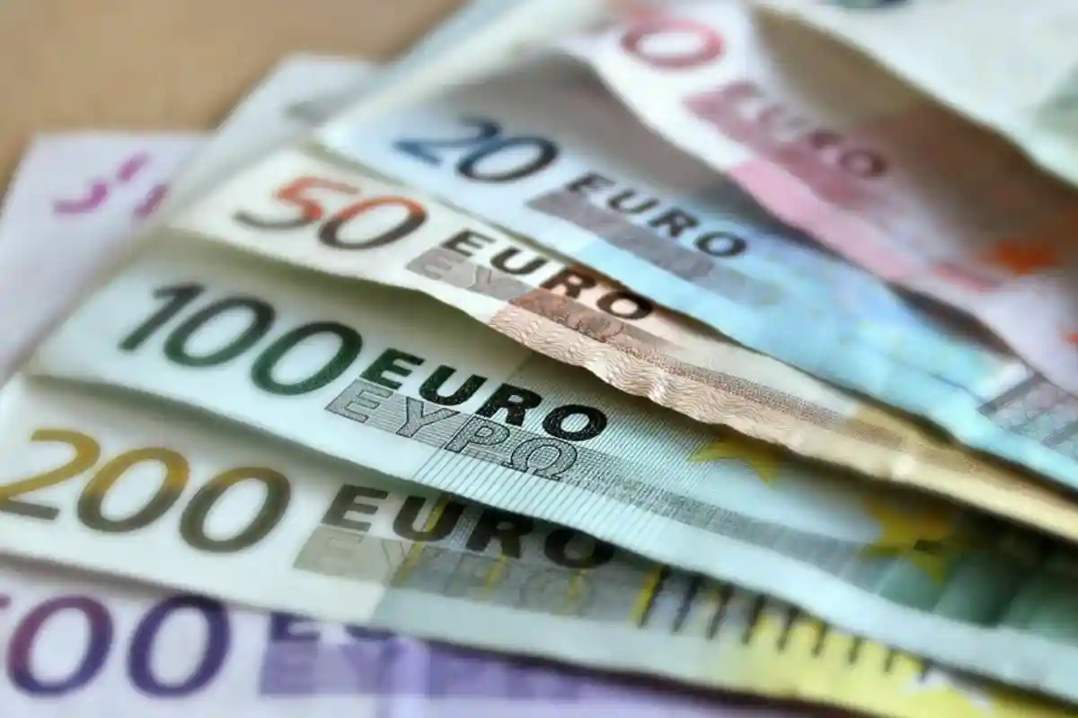 Выборы в Бундестаг спровоцировали снижение курса евро. Фото: shutterstock.com