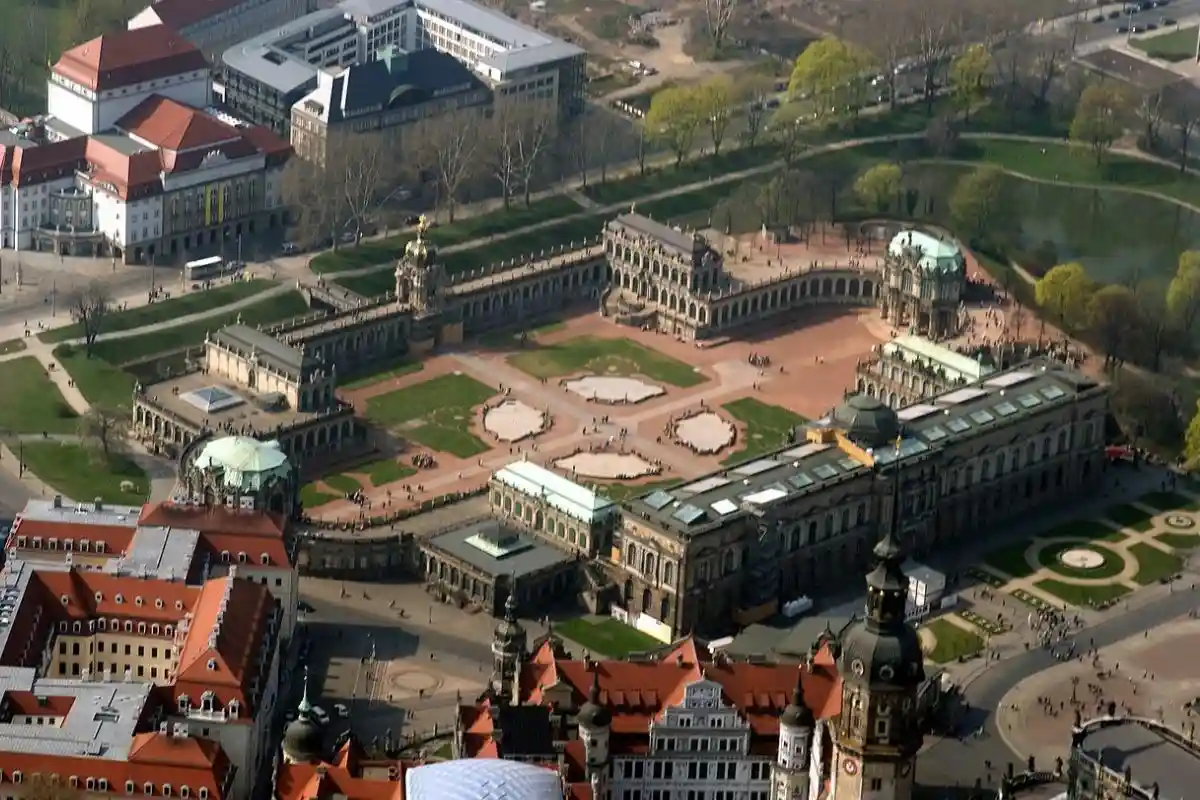 Цвингер в Дрездене. Фото: wikipedia.org