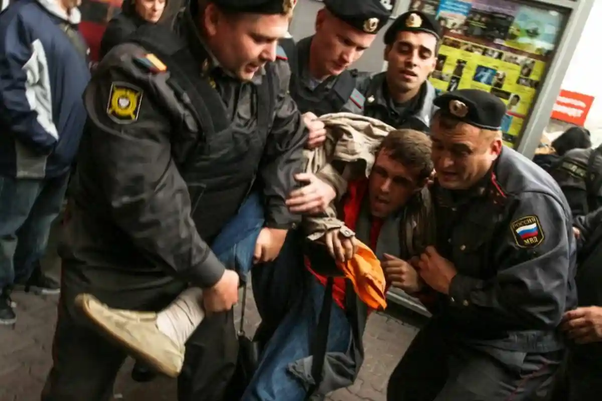 На акциях в поддержку Навального задержаны