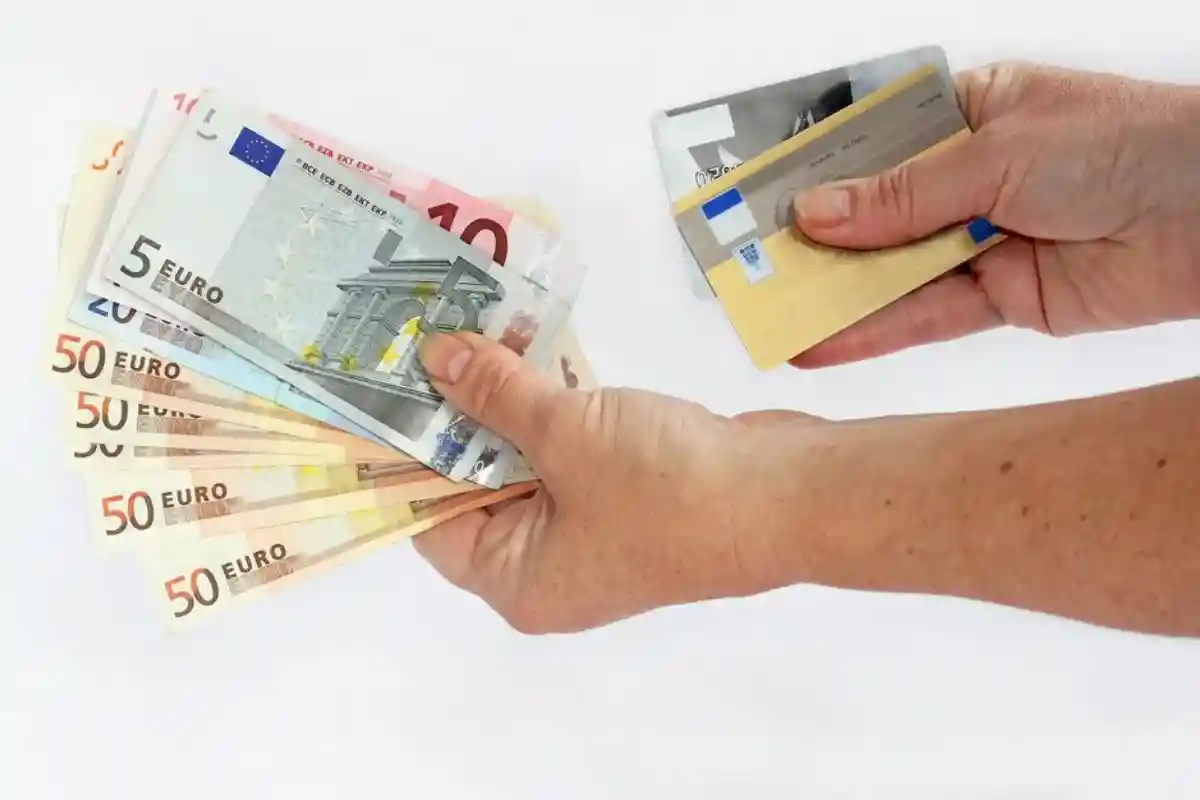 Для чего немцы оформляют кредиты. Фото: shutterstock.com