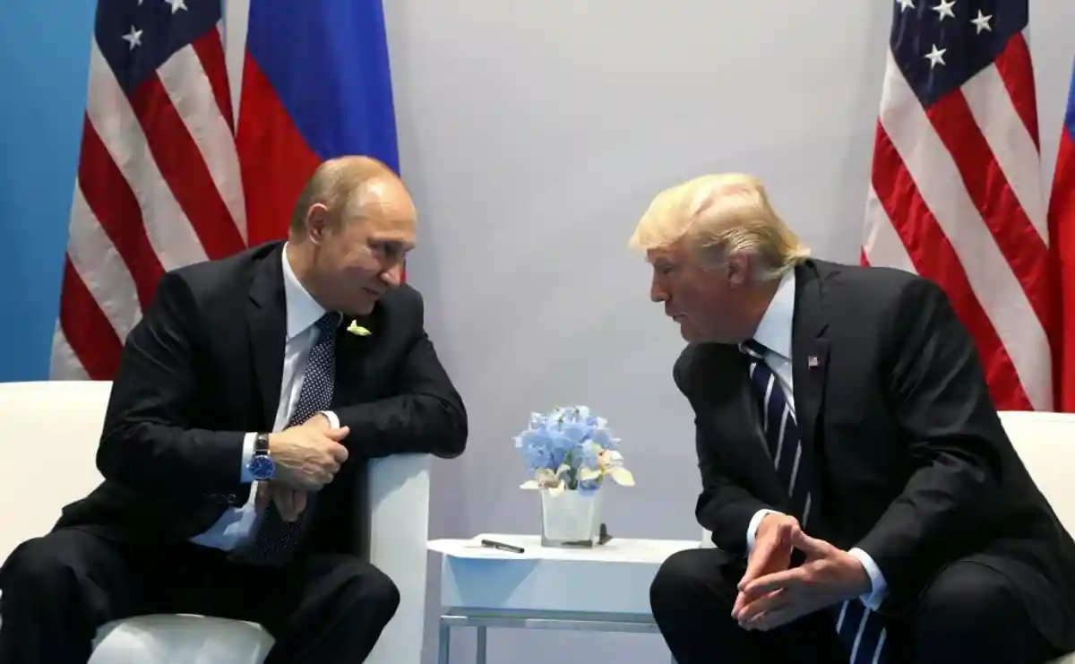 Трамп: Я могу встретиться с Путиным во Вьетнаме фото 1