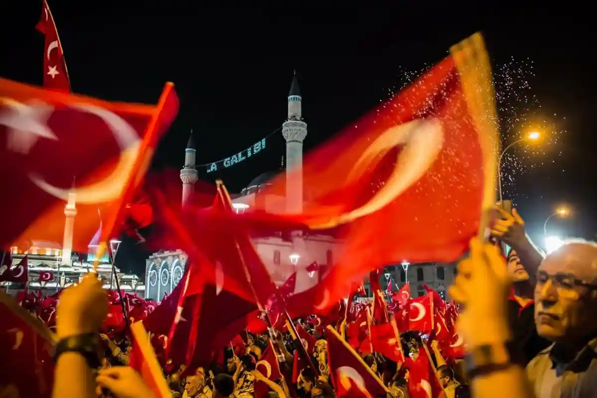 Отмена гастролей в Стамбуле из-за репрессий в Турции фото 1