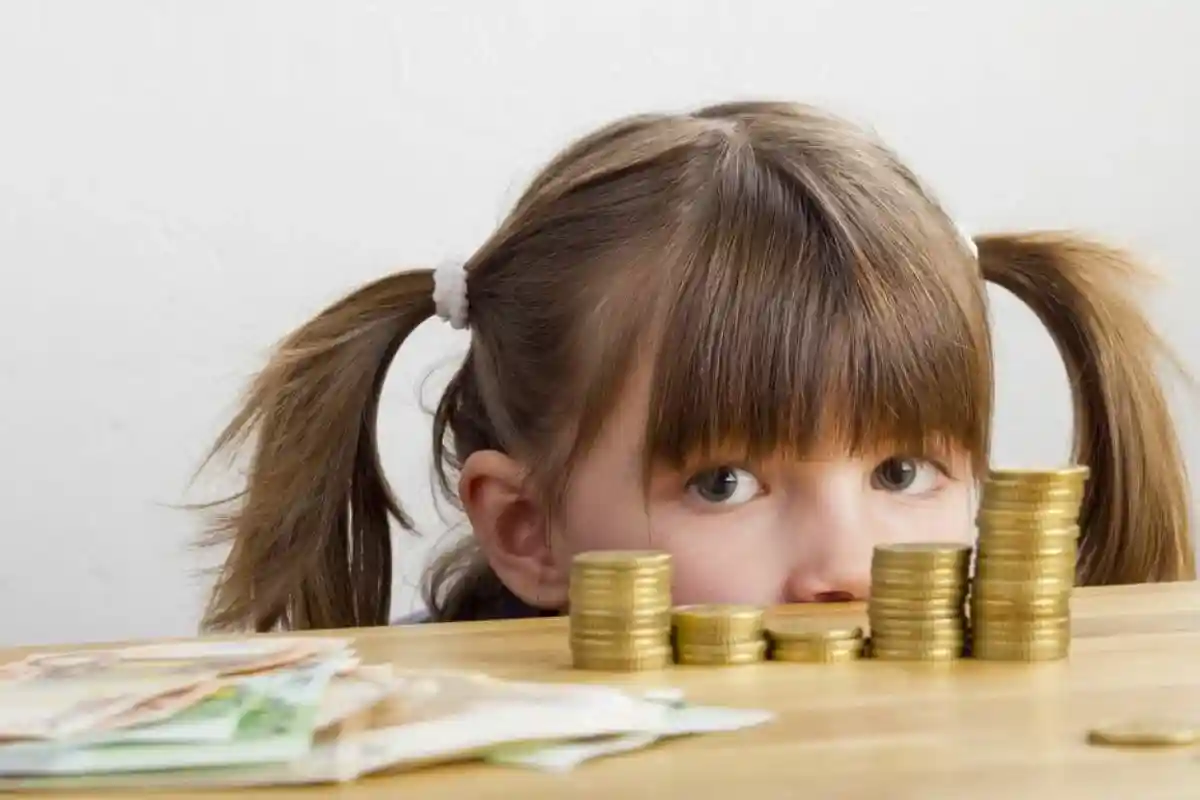 LAK: Базовое пособие на ребенка финансово недостаточно.  Фото: Pixabay License / pixabay.com