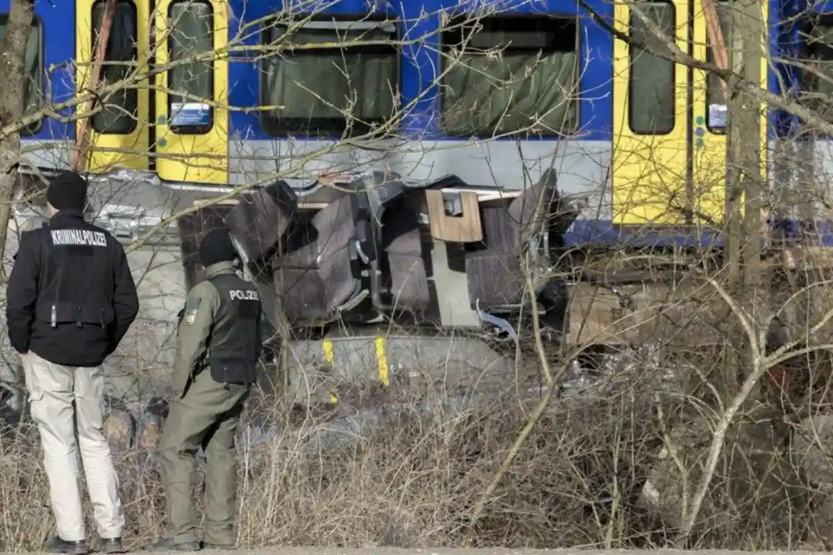 железнодорожная авария недалеко от Дюссельдорфа