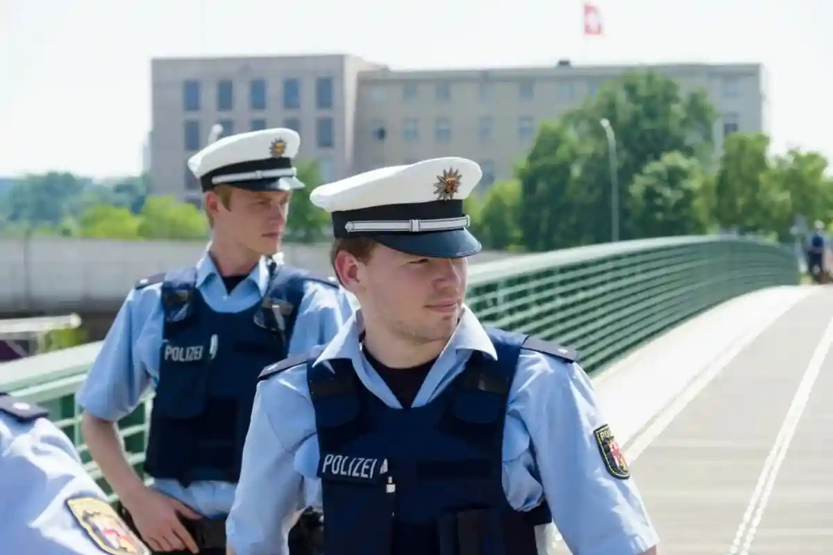 Немецкие жители доверяют полиции больше