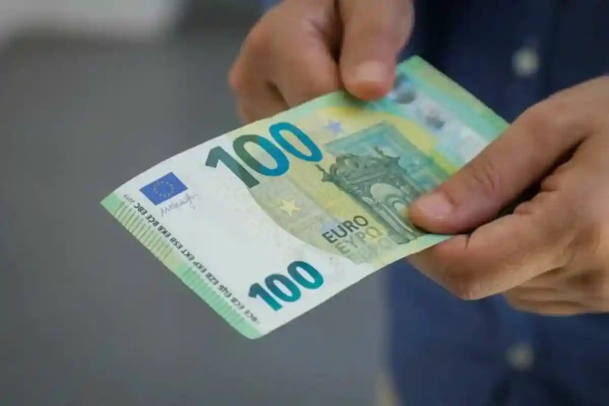 Базовая надбавка (Grundzulage) для пенсии Ристера увеличилась с 154 евро до 175 евро в год. Фото: Younes Stiller Kraske / shutterstock.com