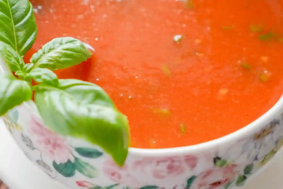 Самым популярным считается томатный суп. Фото: Karolina Kołodziejczak / unsplash.com