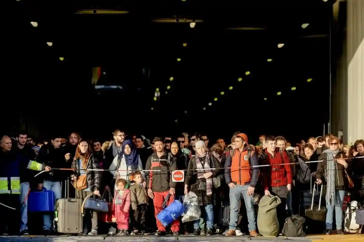 Беженцы в Германии. Фото: shutterstock.com
