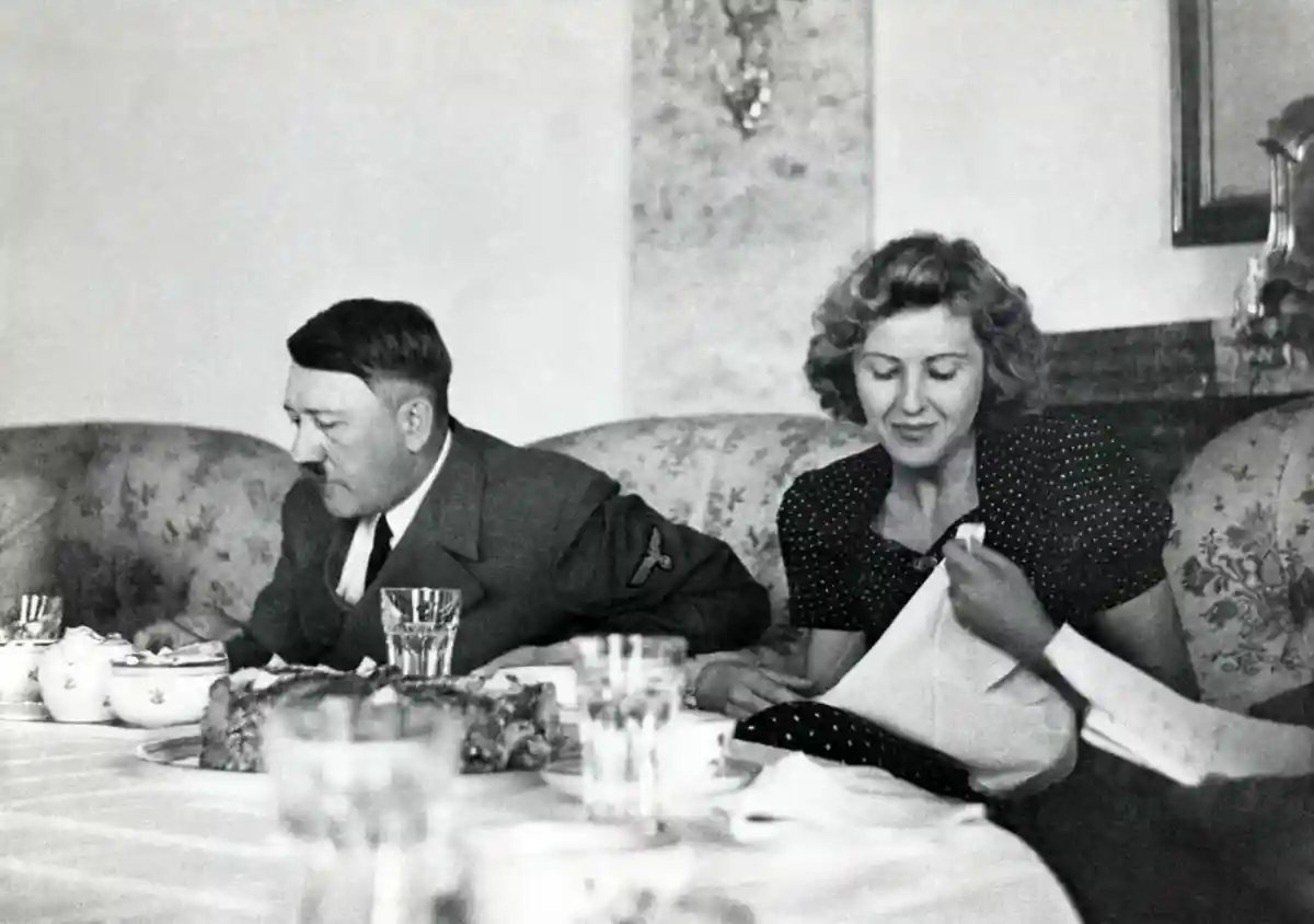 чем обедал Гитлер перед смертью