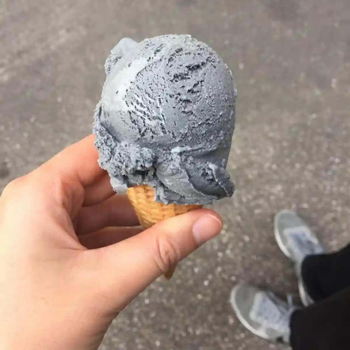 Немецкое мороженое: Бетон, ливер, свекла. Фото: instagram.com/__birte_k