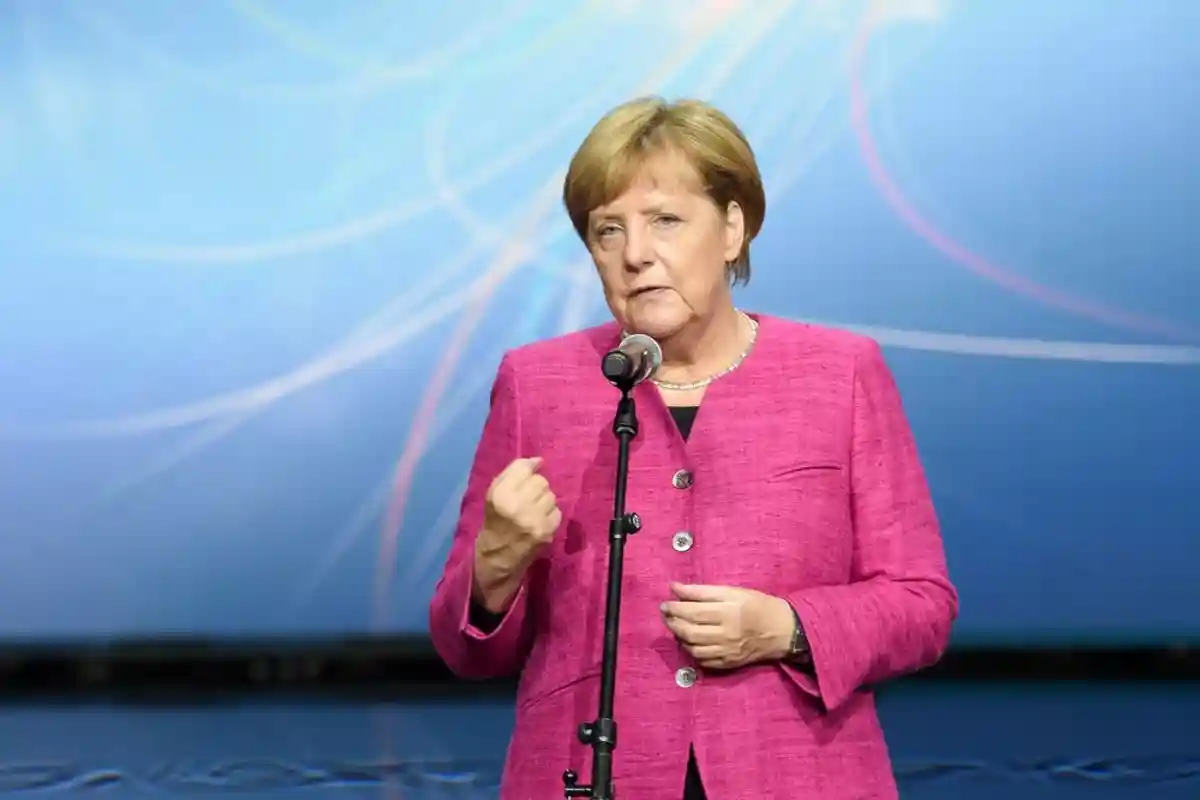 Меркель хочет сократить количество беженцев