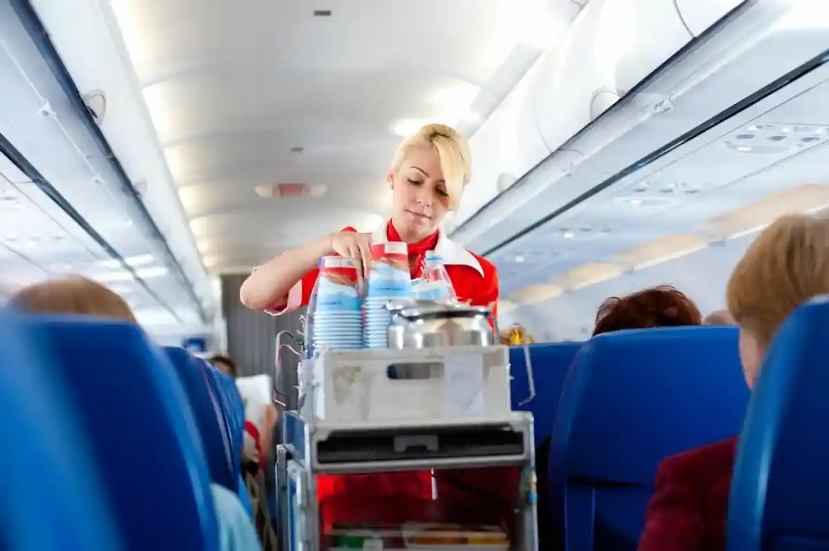 Зарплата стюардессы в Германии