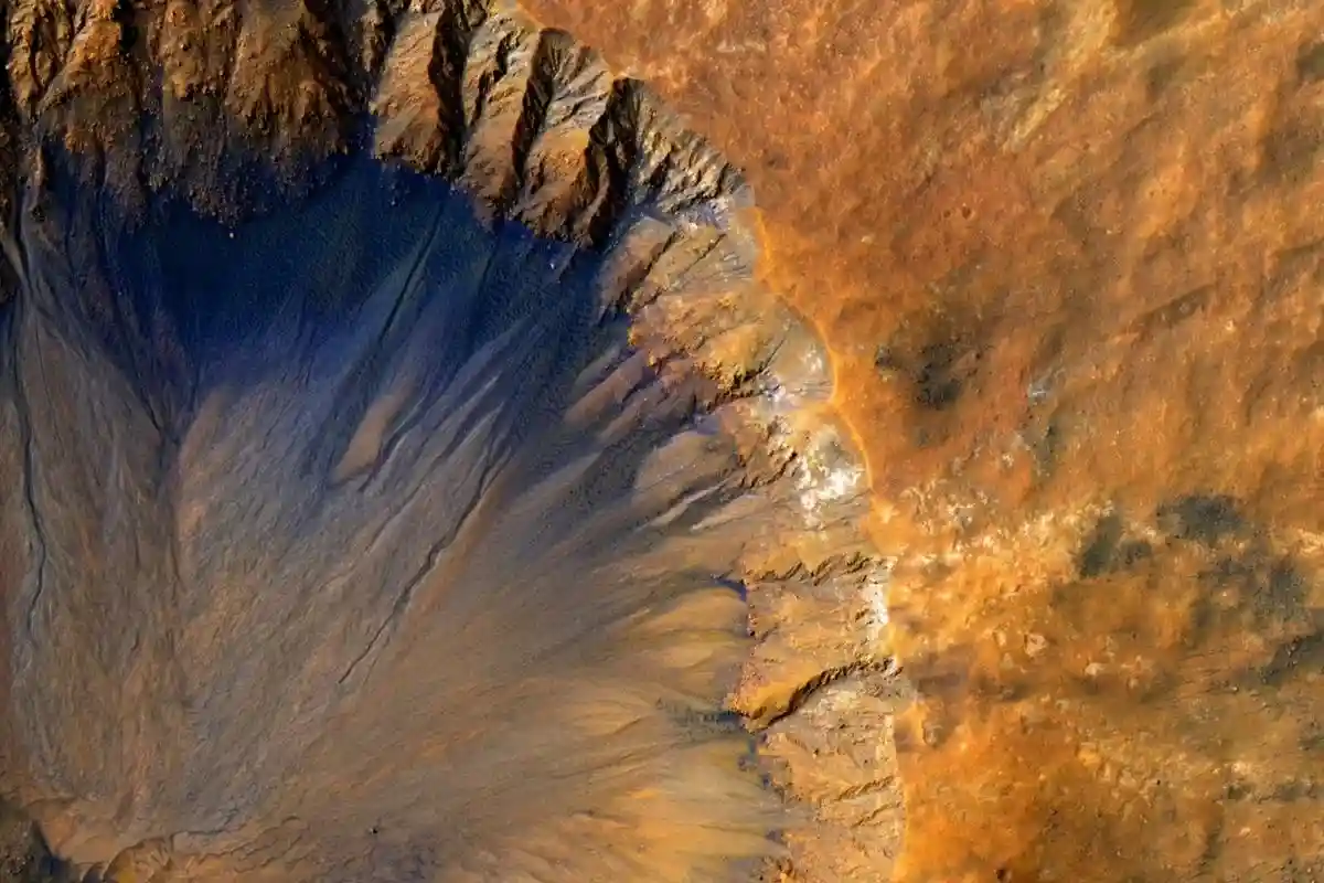 Вода на Марсе. Фото: NASA / unsplash.com