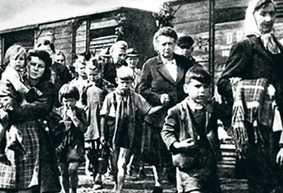 28 августа – День памяти и скорби российских немцев фото 1