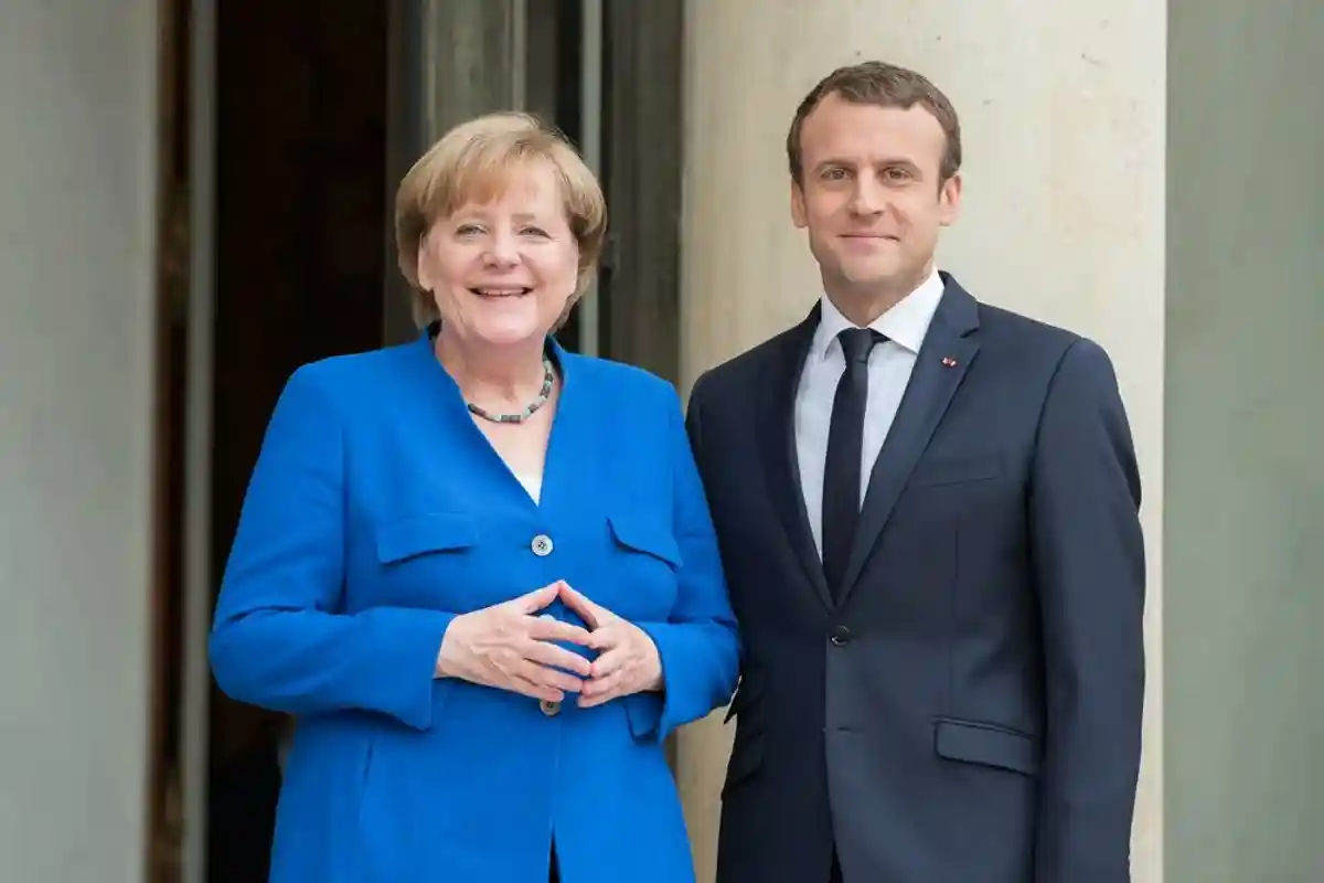 Макрон и Меркель на встрече