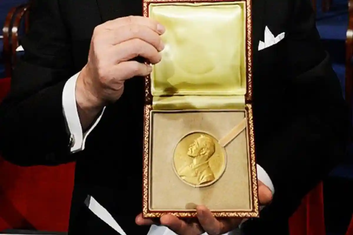 Истории о Нобелевской премии. Фото: 8RedLines / twitter.com