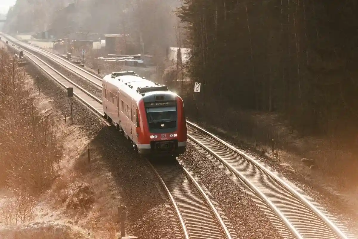 Deutsche Bahn. Фото: Julian Hochgesang / unsplash.com