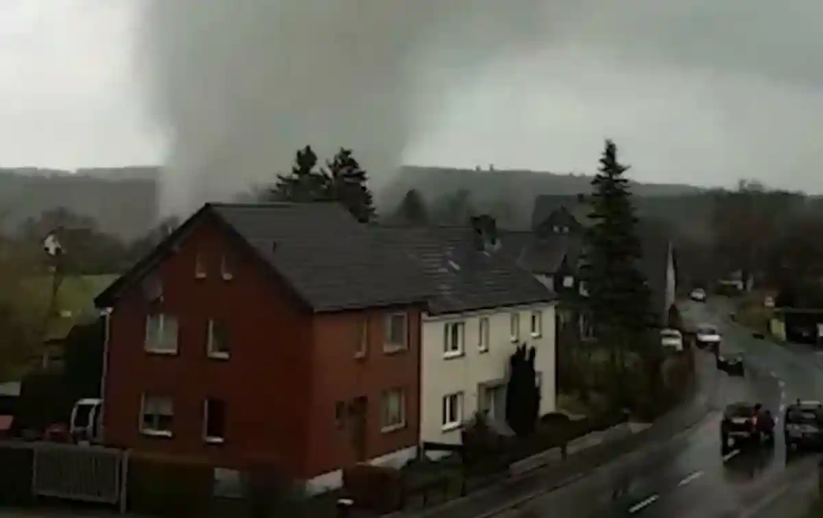 Торнадо в Айфеле
