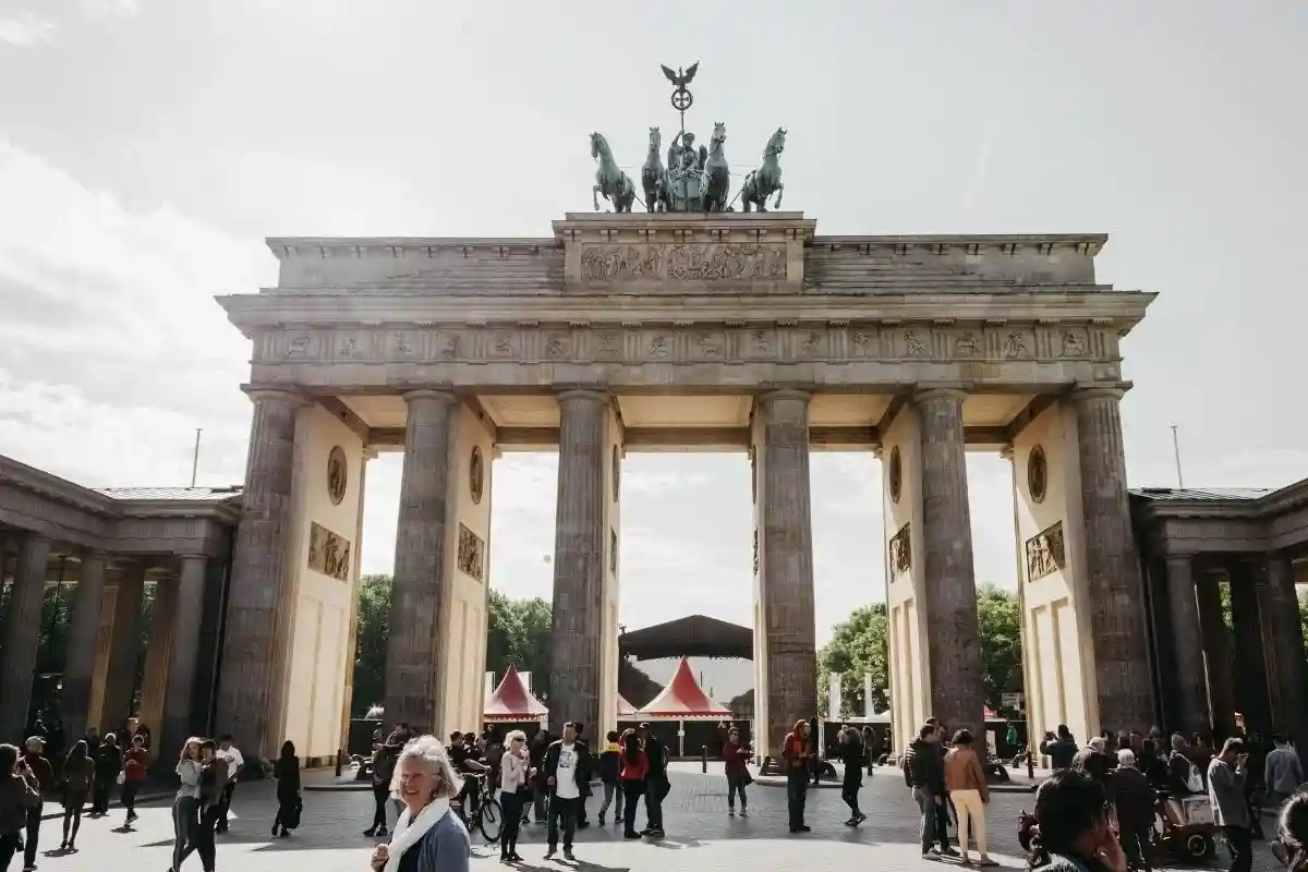 Бранденбургские ворота, Берлин, Германия. Фото: Marius Serban / unsplash.com