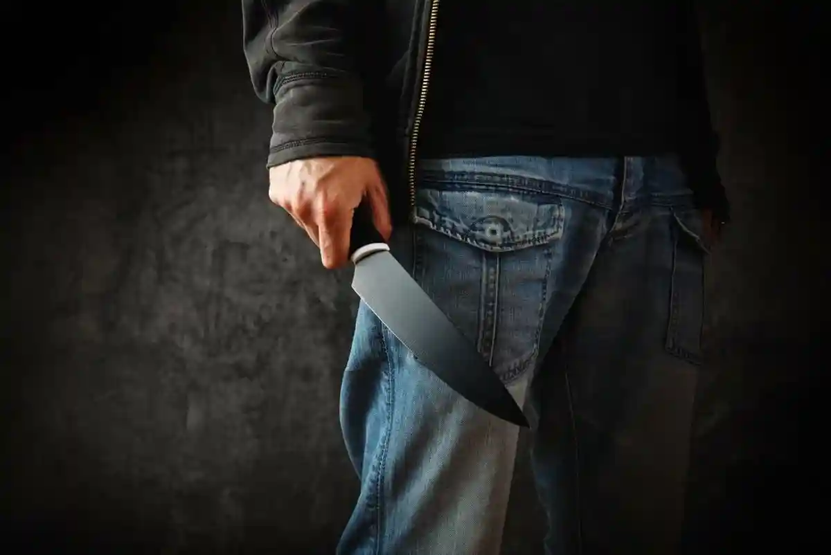 Ношение ножей в общественных местах