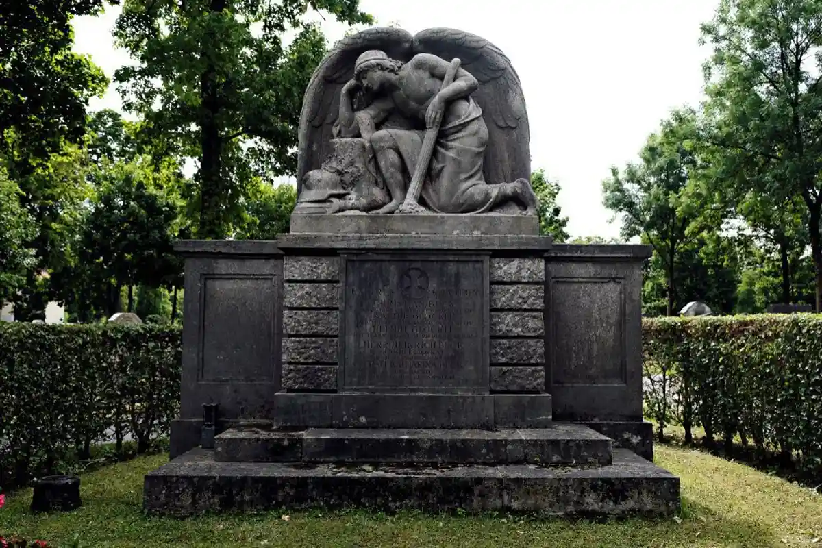 Необычные кладбища Германии