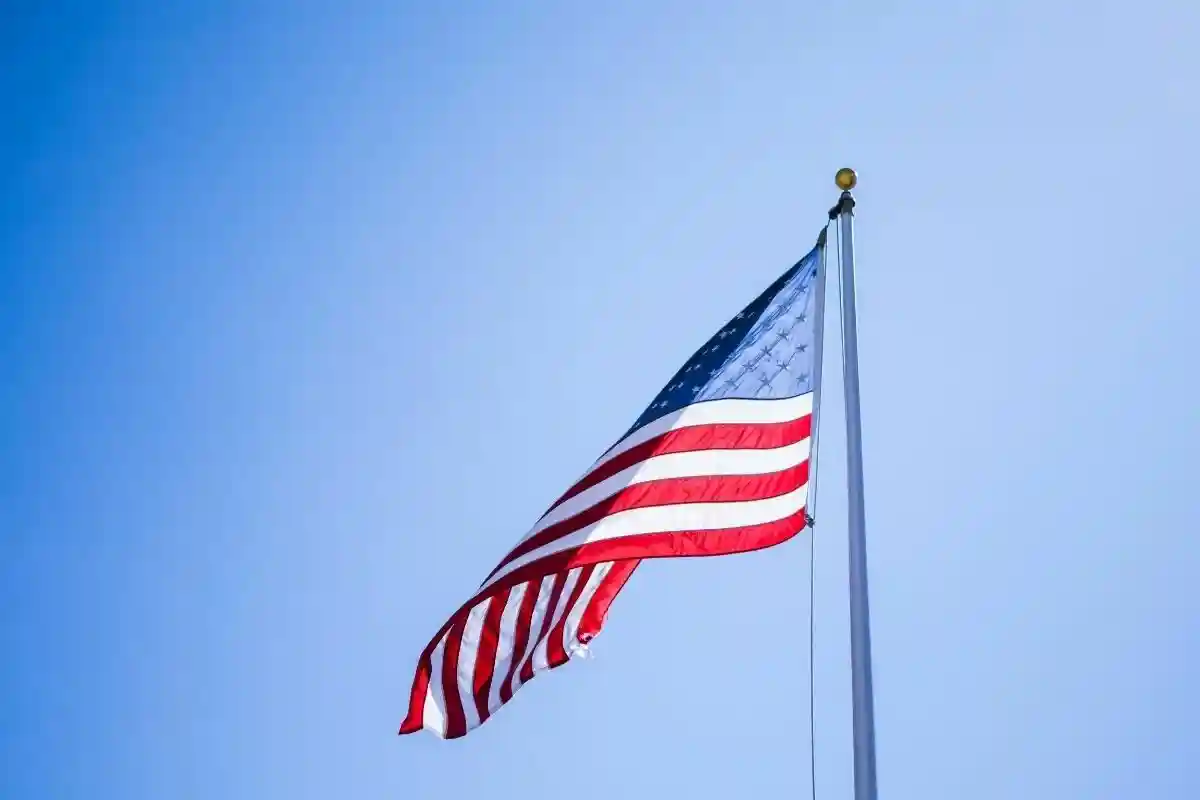 Флаг Америки. Фото: Travis Saylor / pexels.com