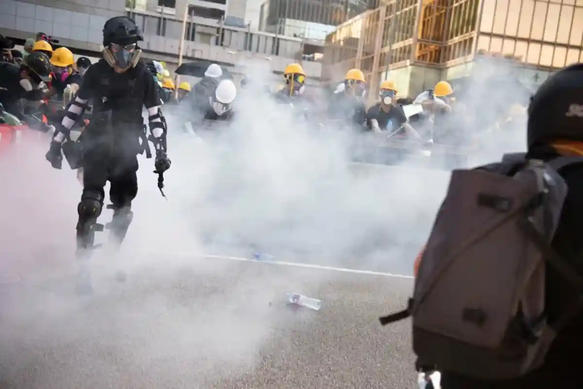 Стычка с полицией в Гонконге