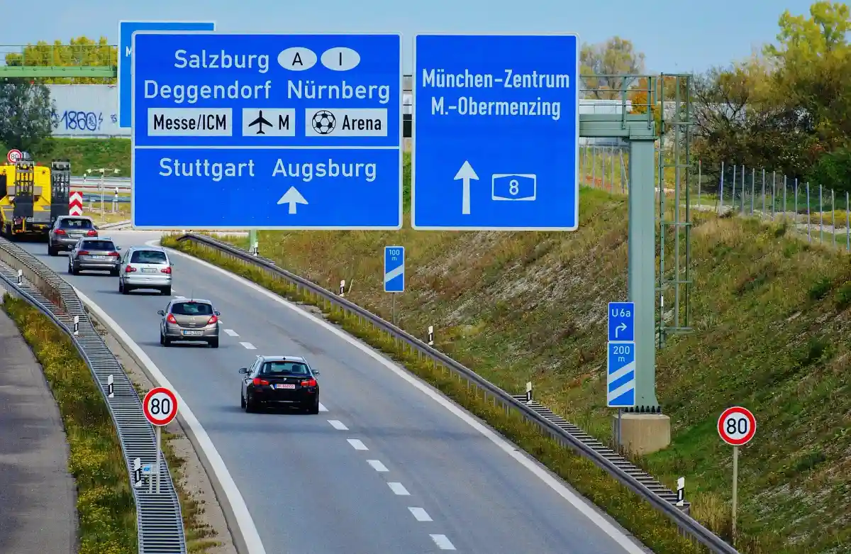 Трасса в Германии. Фото: shutterstock.com