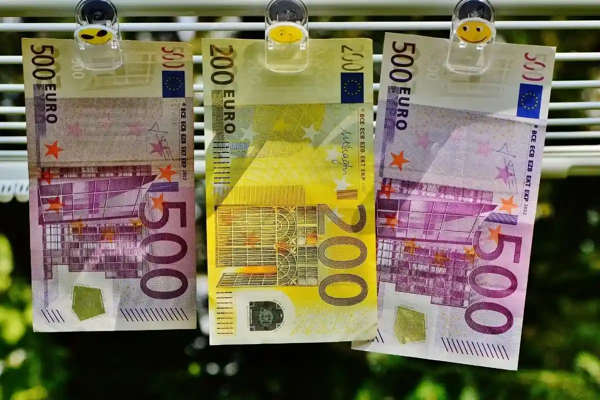 Отмывание денег. Фото: 
Pixabay / pexels.com
