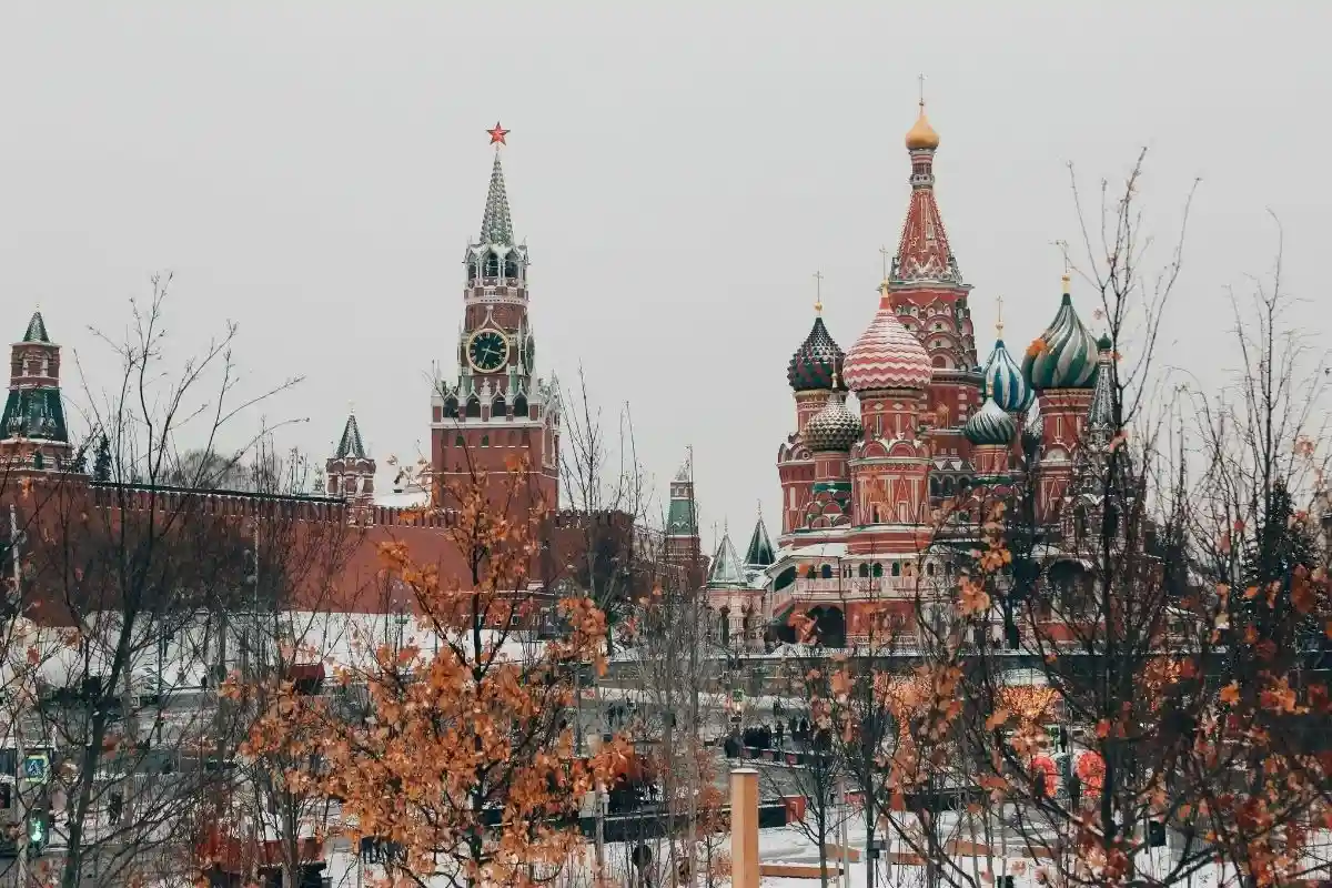 Российский Кремль. Фото: Michael Parulava / unsplash.com 