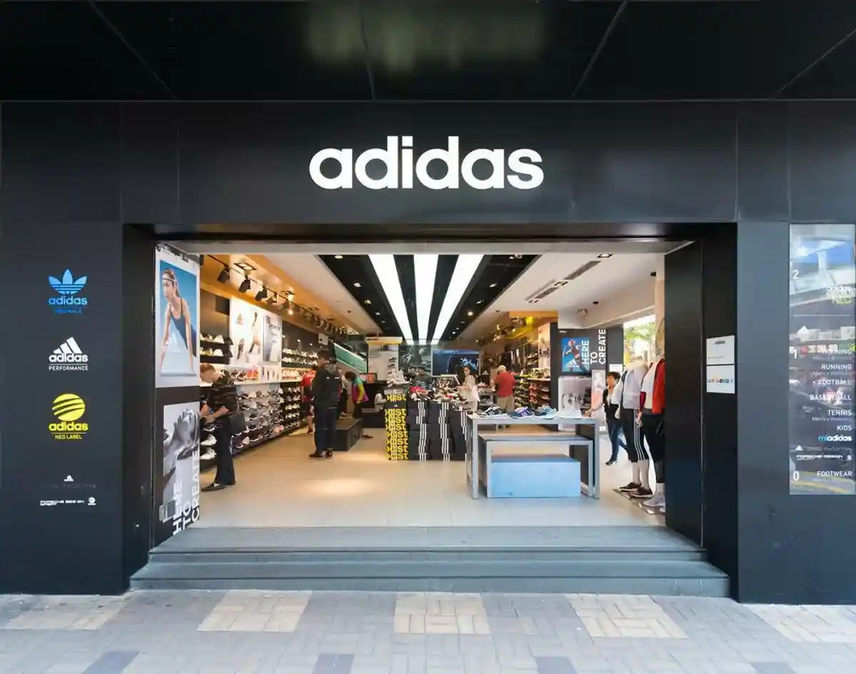 магазины Adidas в Китае
