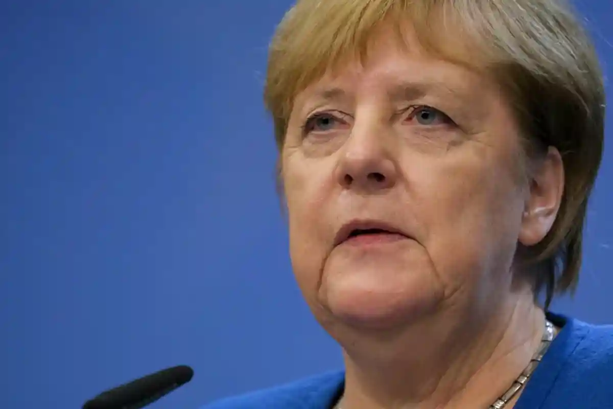 канцлер Angela Merkel