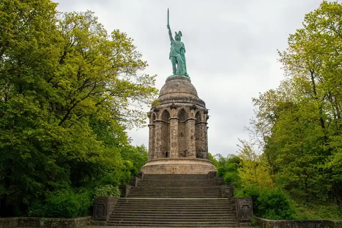 Статуя Арминия Герману в Детмольде