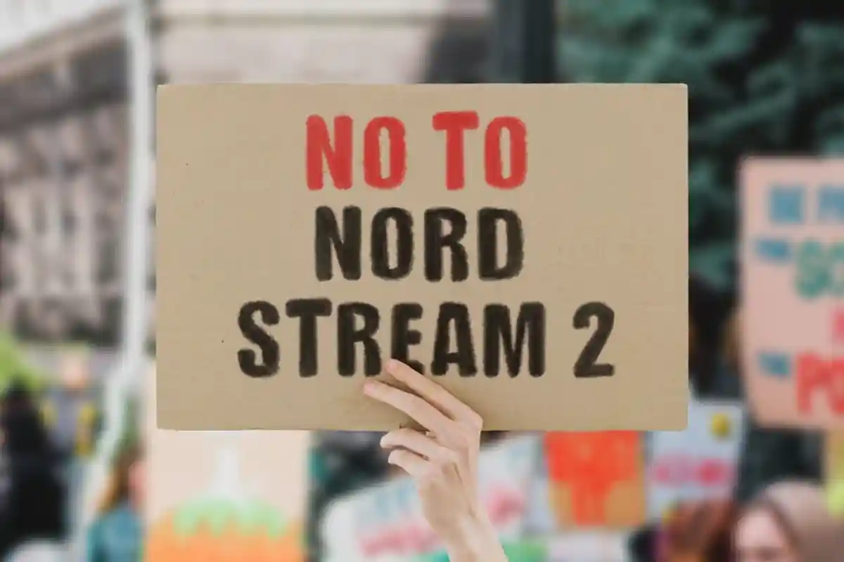 Nord Stream–2 блокируют экологи фото