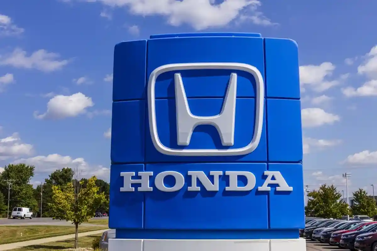Honda прекратит поставки новых автомобилей на российский рынок в 2022 году фото 1