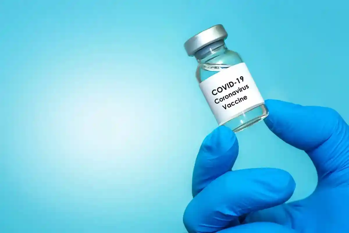 вакцина от коронавируса фото