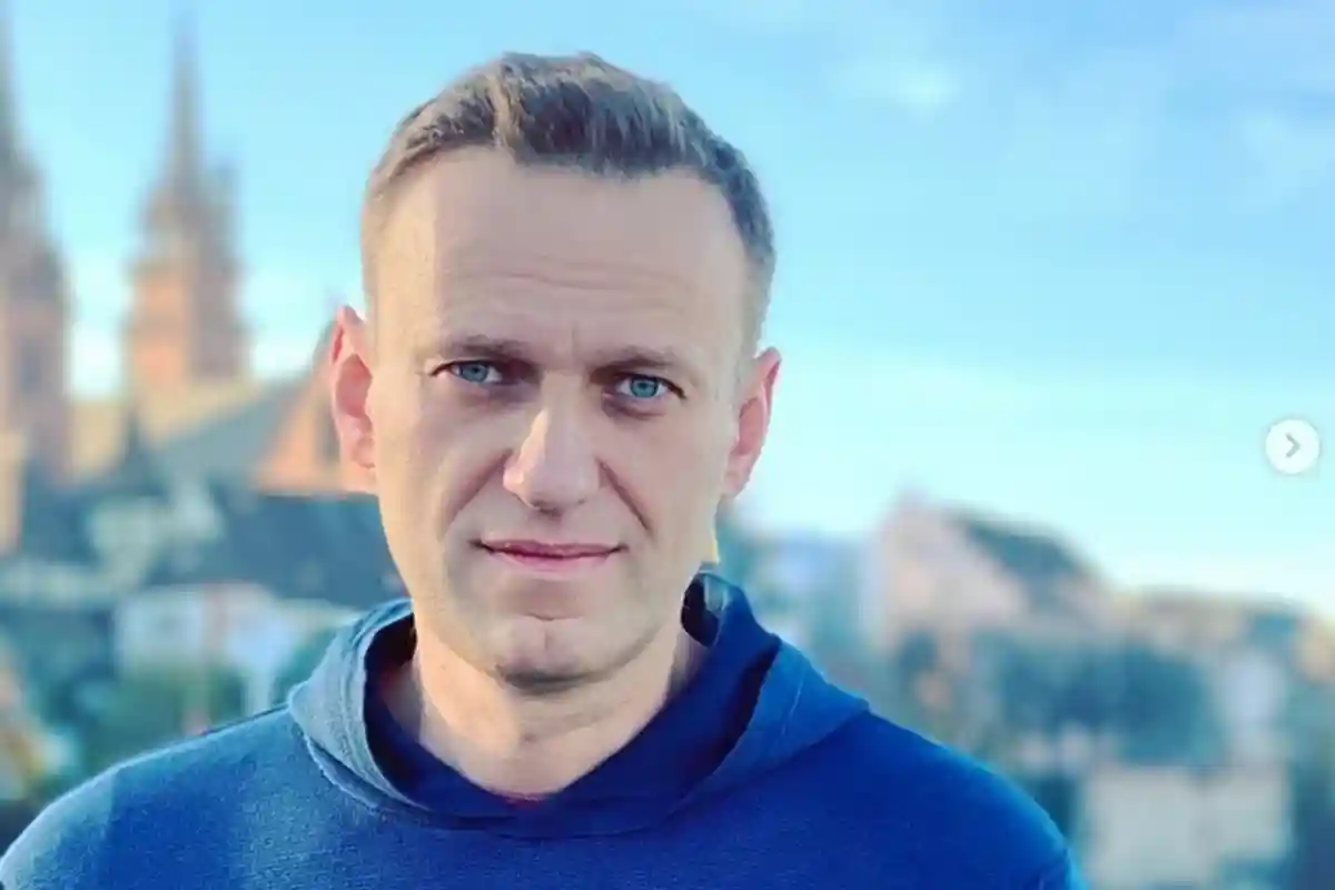 Суд заменил Алексею Навальному условный срок на реальный фото 1