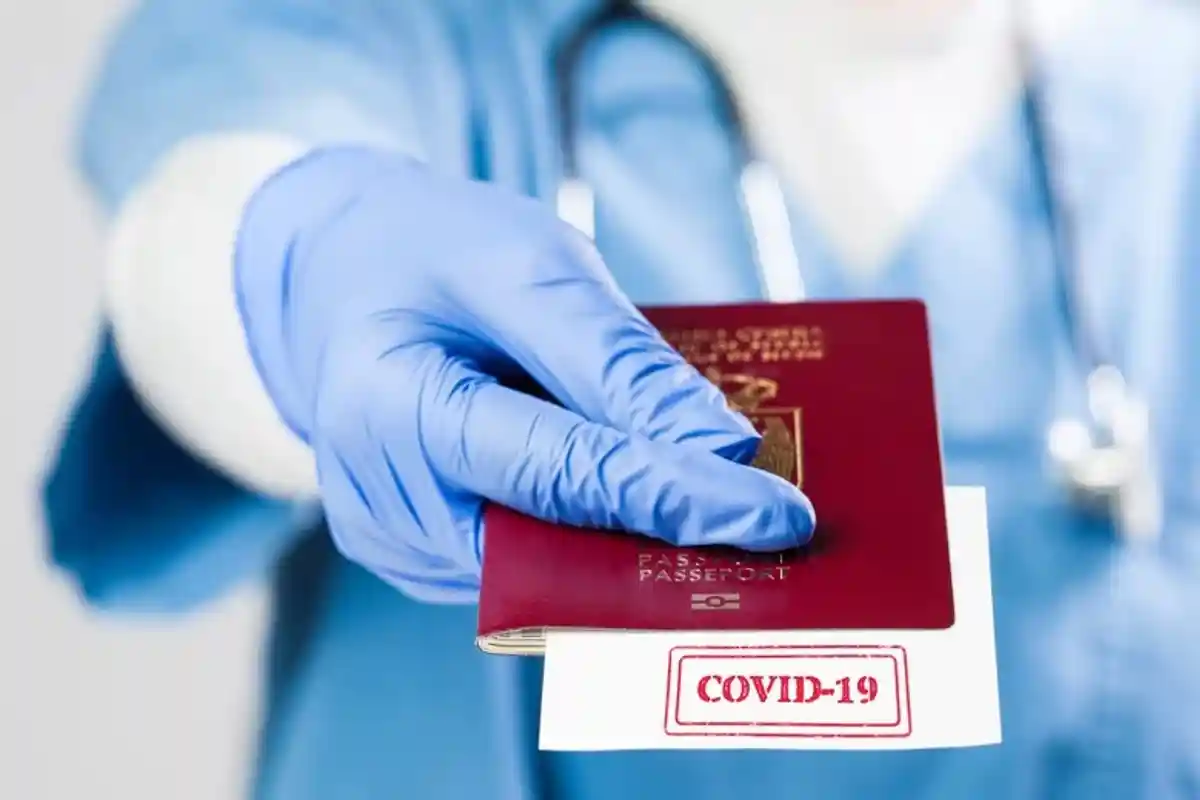 Паспорт вакцинации становится все актуальнее в Европе фото