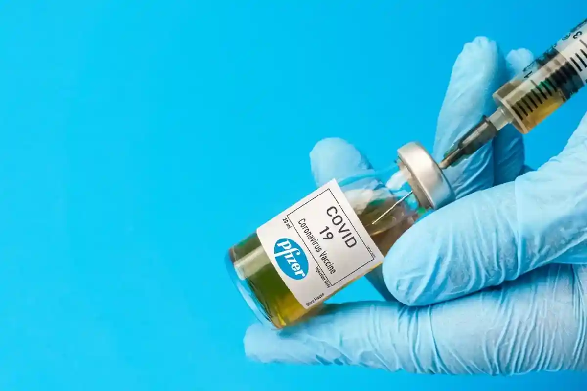 Семь стран приостановили использование вакцины AstraZeneca