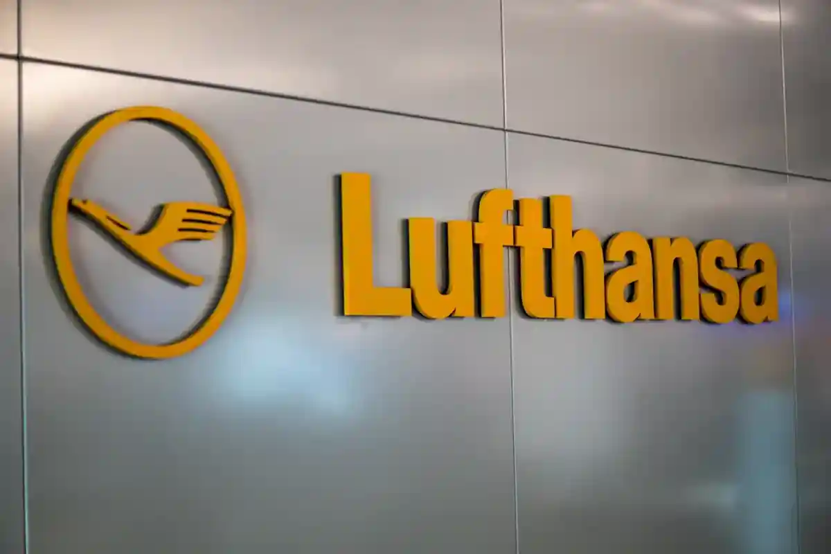логотип Lufthansa