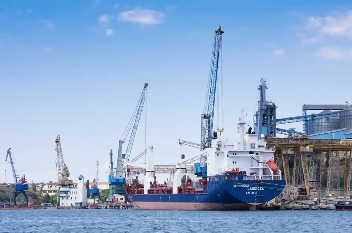 Севастопольский порт, Россия закрыла Чёрное море