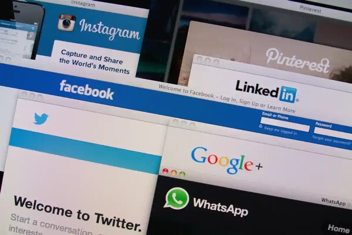 В Таганском суде столицы России судят соцсети Twitter, Google и Facebook
