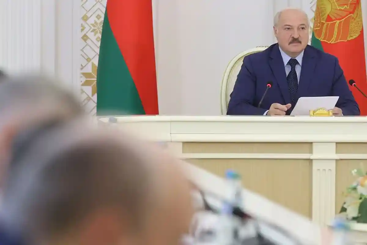 Лукашенко пригрозил Германии мигрантами Фото: Автор: president.gov.by / https://president.gov.by/ru/events/soveshchanie-o-protivodeystvii-sankcionnym-meram